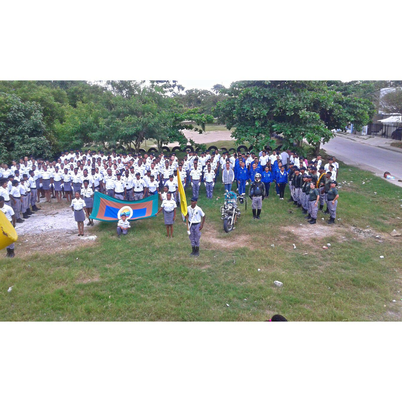 Grupo de Guardianes Ambientales en la ciudad de Cartagena de Indias.
